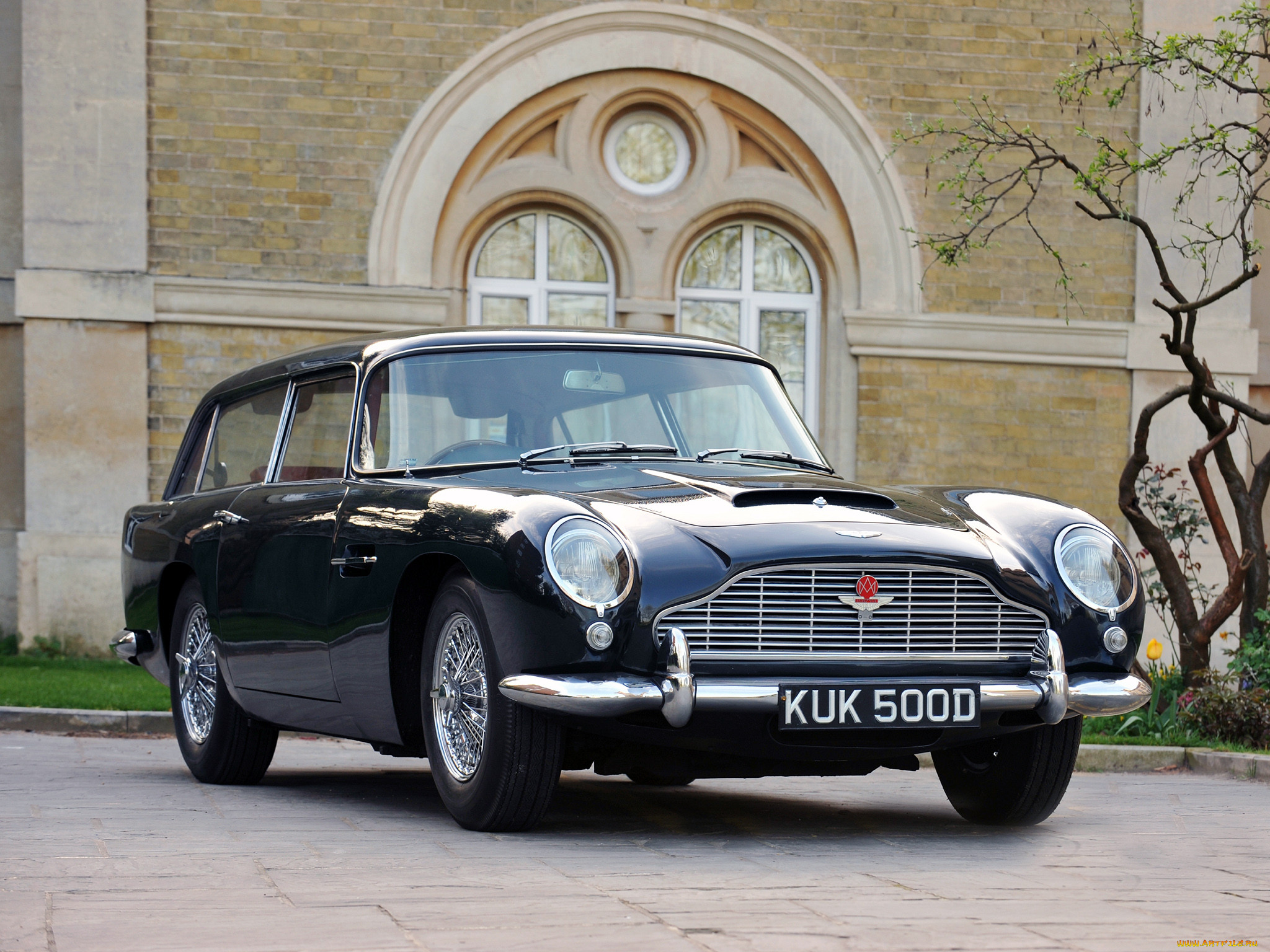 , aston, martin